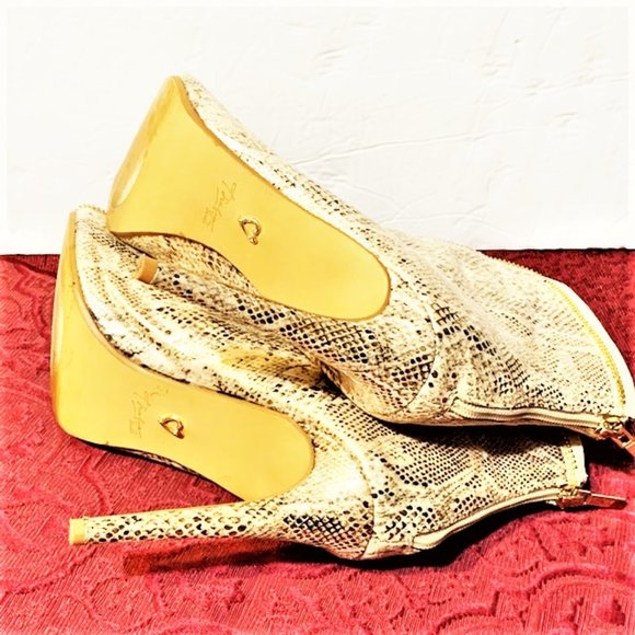THALIA SODI 'Lynda' Snakeskin Zipper Heel Booties - Picture 2 of 9